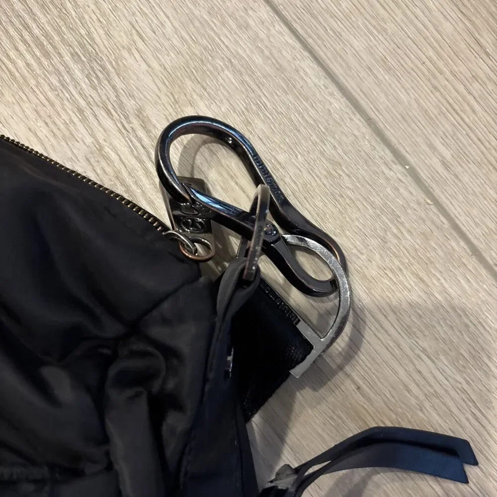 RARE Lululemon Black “Bon Voyage” Large Duffel Bag Yoga Gym Duffle